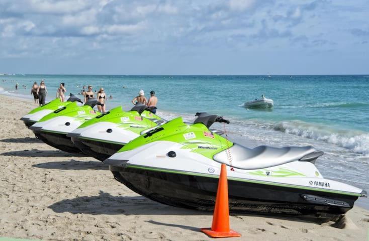 Vacay Spot Experience Luna Sky! 65" Tv Bar, Bbq, Shower Massage Jets, Music, Go To Fl Keys هومستيد المظهر الخارجي الصورة