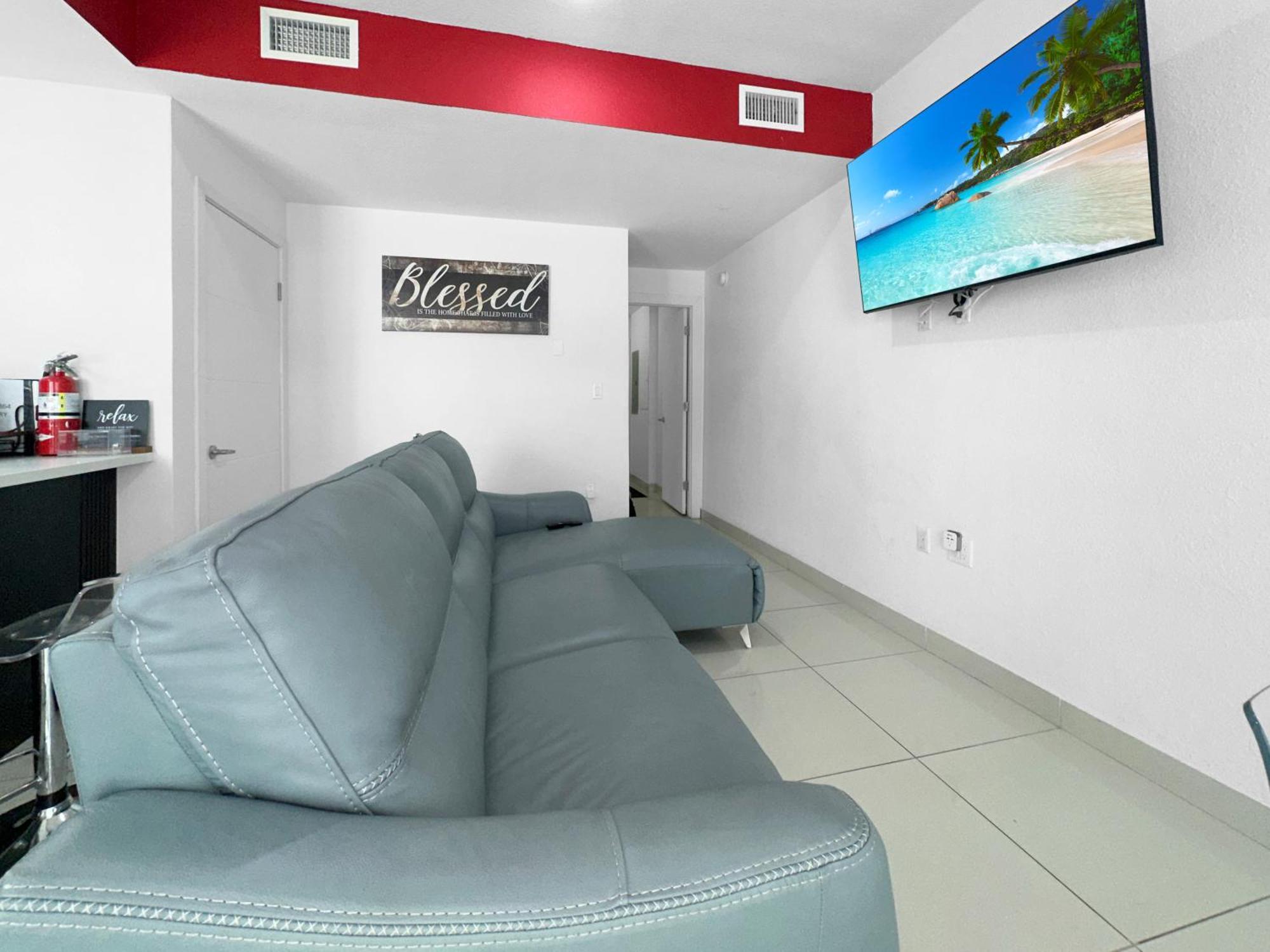 Vacay Spot Experience Luna Sky! 65" Tv Bar, Bbq, Shower Massage Jets, Music, Go To Fl Keys هومستيد المظهر الخارجي الصورة