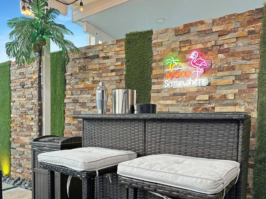 Vacay Spot Experience Luna Sky! 65" Tv Bar, Bbq, Shower Massage Jets, Music, Go To Fl Keys هومستيد المظهر الخارجي الصورة