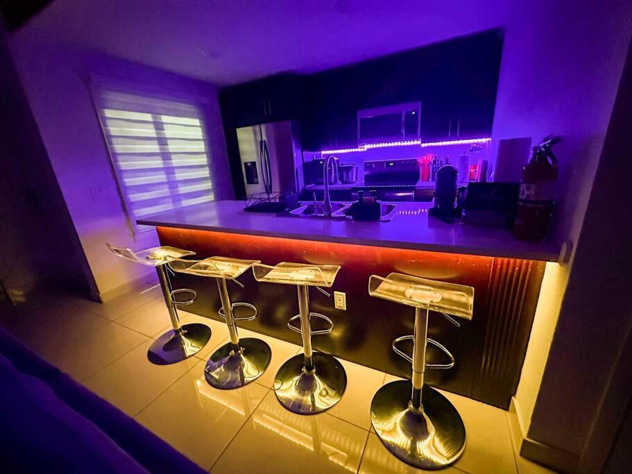 Vacay Spot Experience Luna Sky! 65" Tv Bar, Bbq, Shower Massage Jets, Music, Go To Fl Keys هومستيد المظهر الخارجي الصورة
